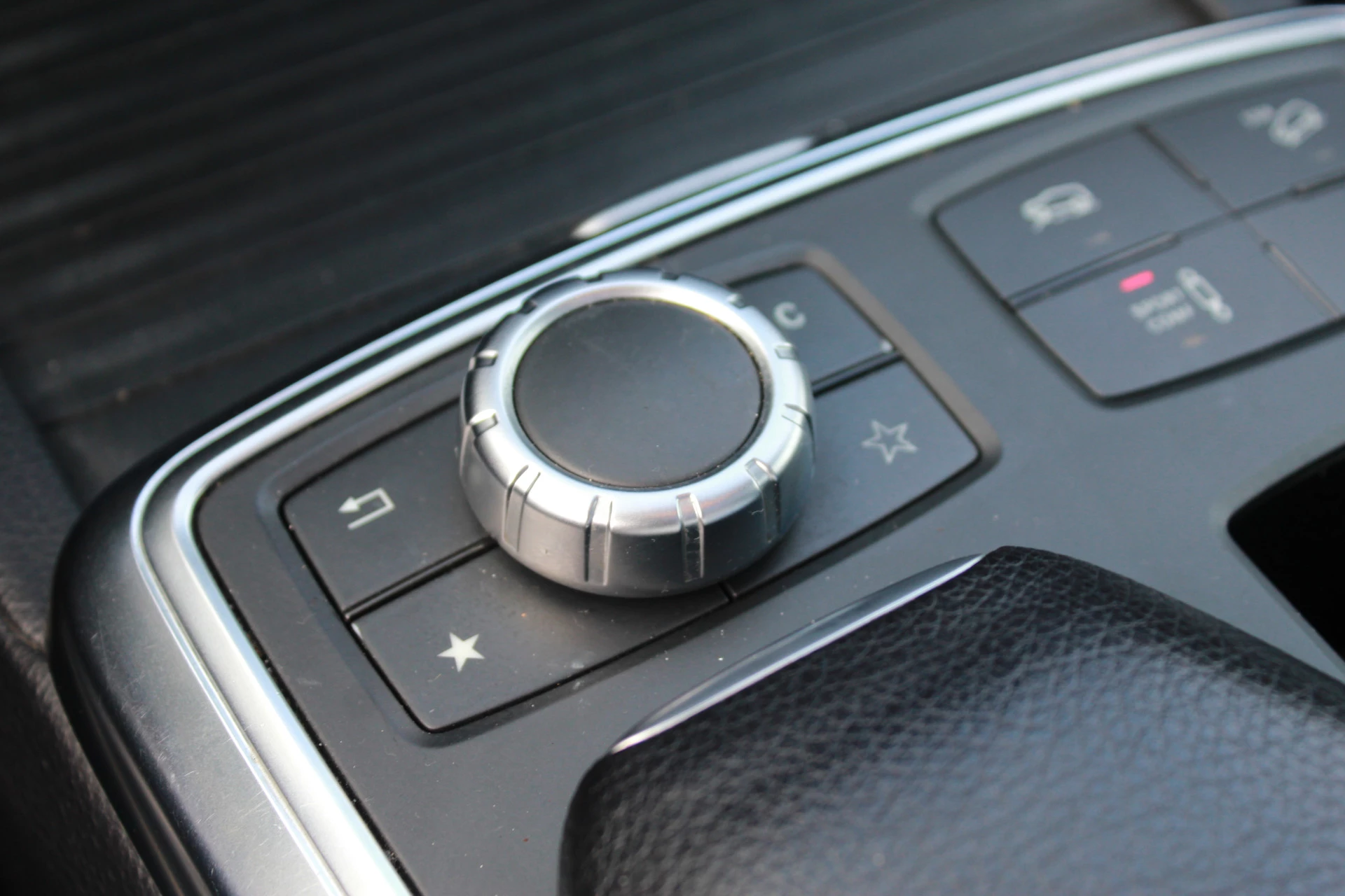 Hoofdafbeelding Mercedes-Benz M-Klasse