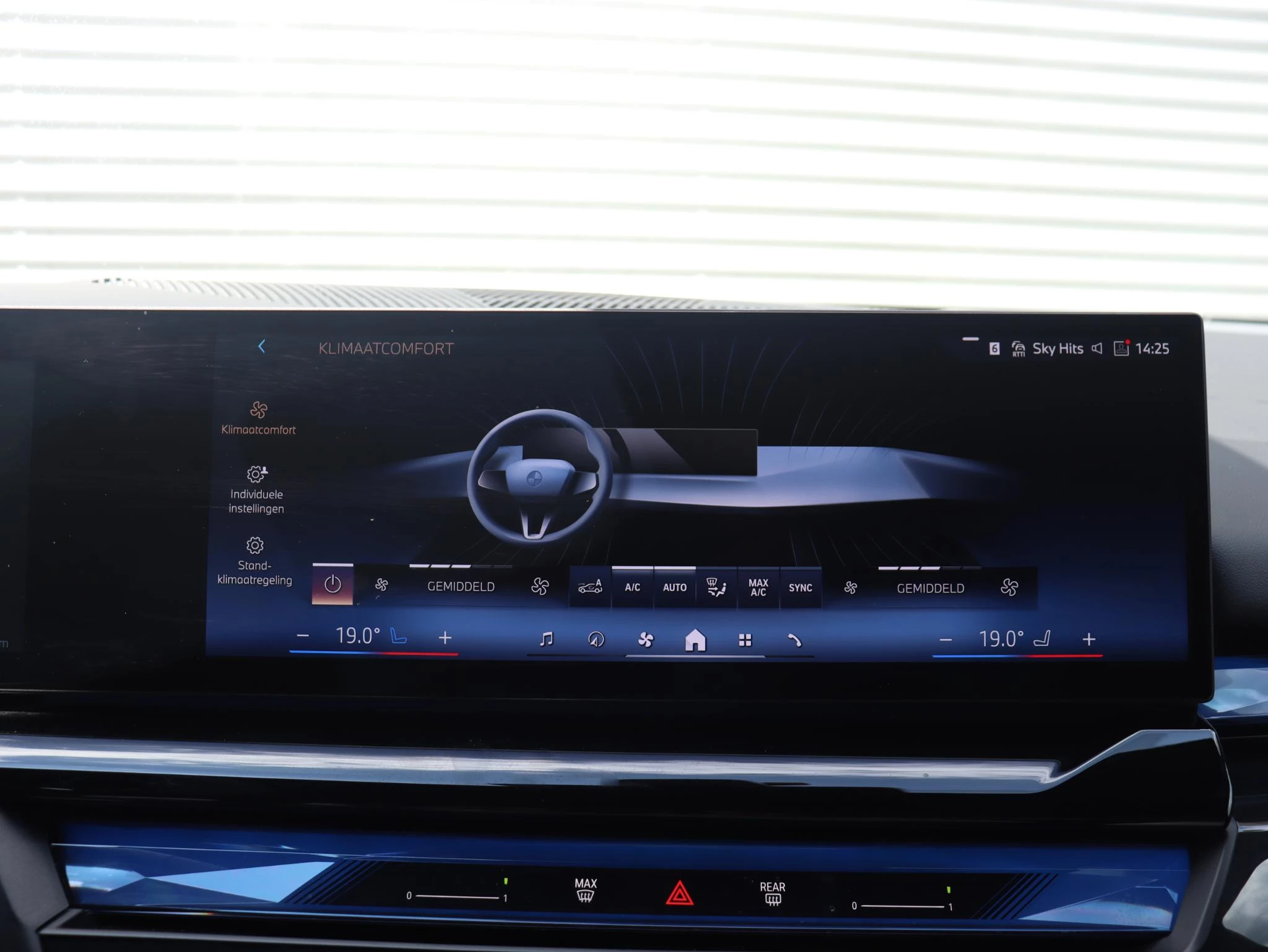 Hoofdafbeelding BMW i5