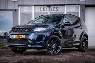 Hoofdafbeelding Land Rover Discovery Sport Land Rover Discovery Sport P300e R-Dynamic HSE I Pano I Trekhaak I 360° I Carplay I NL-auto I Dealer-onderhouden
