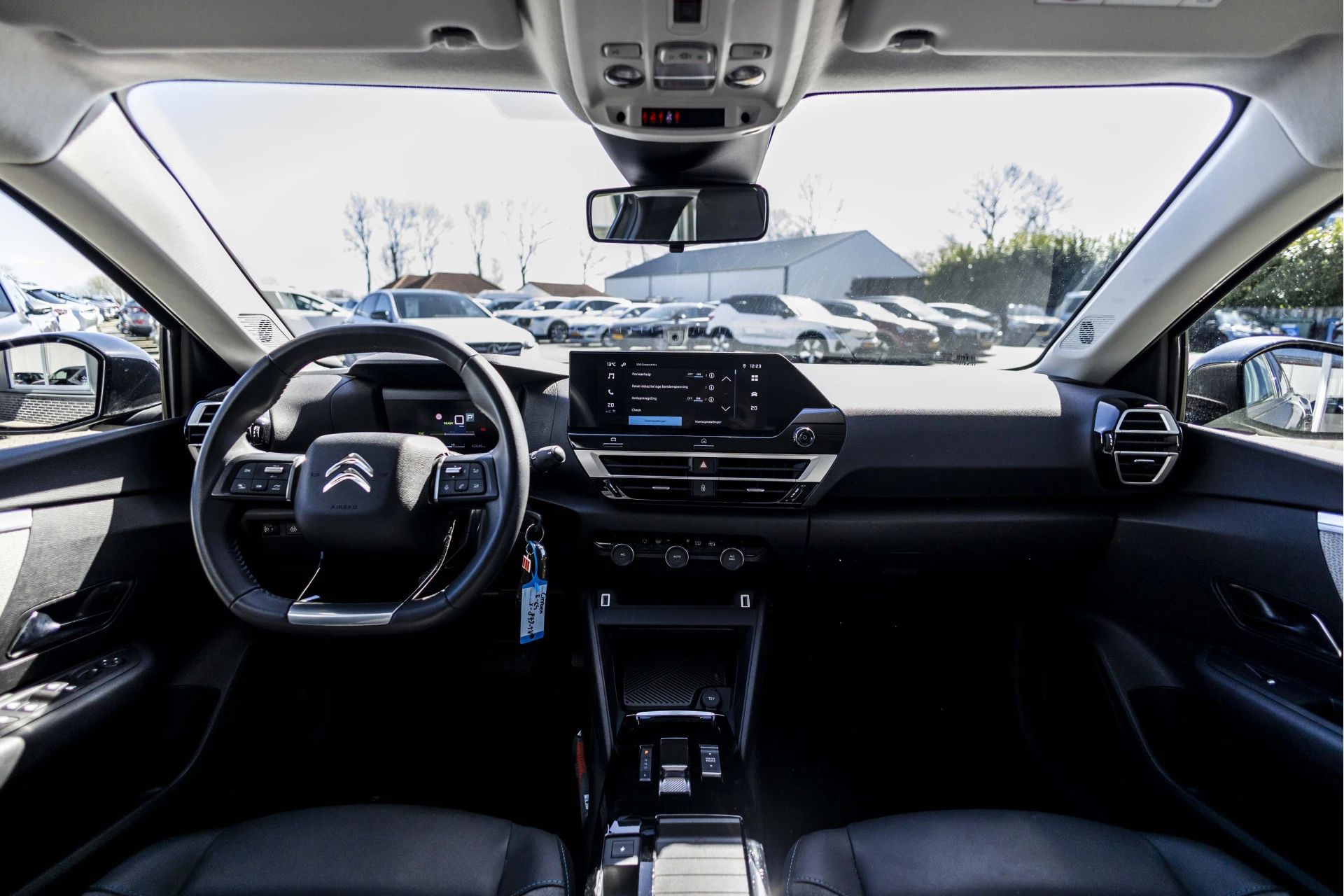 Hoofdafbeelding Citroën ë-C4