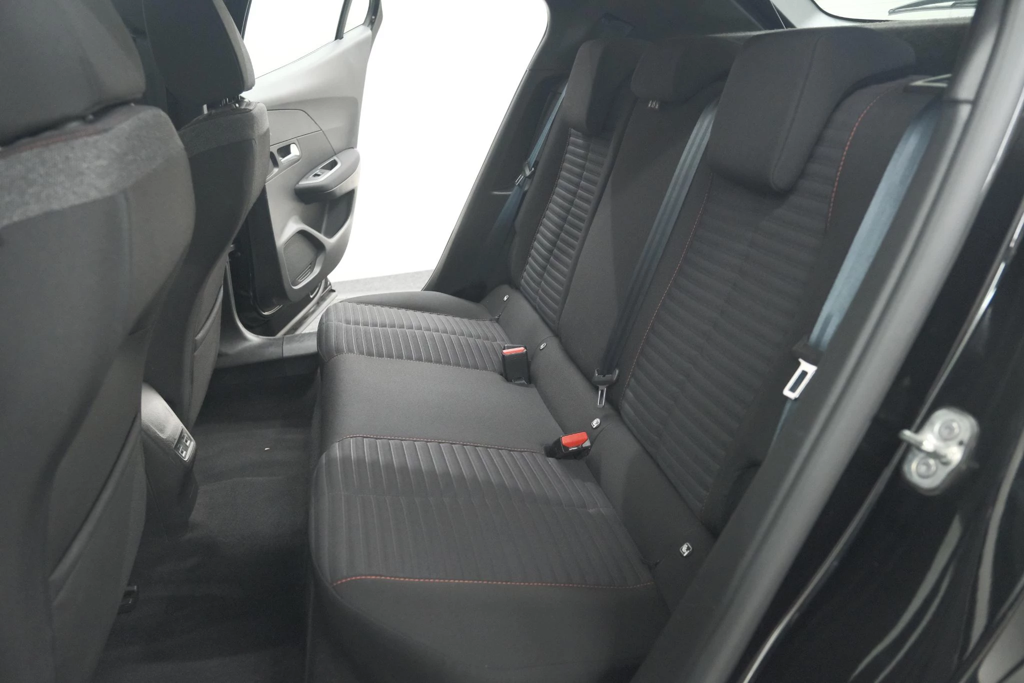 Hoofdafbeelding Peugeot e-2008