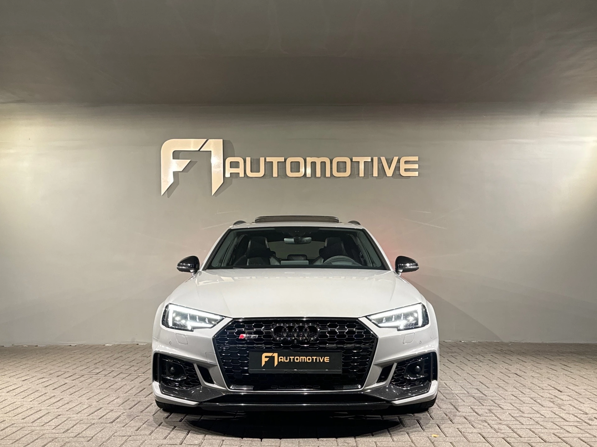 Hoofdafbeelding Audi RS4