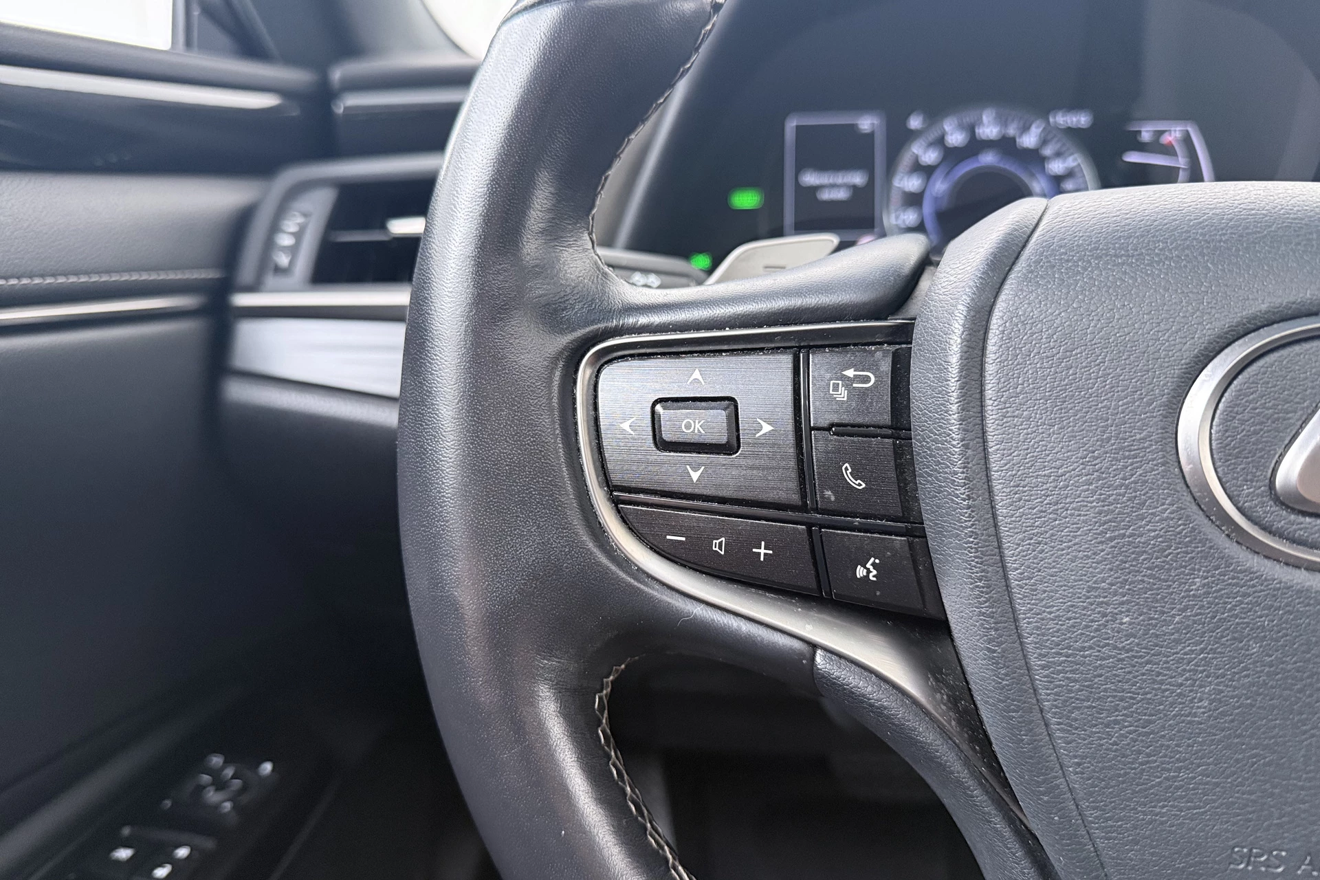 Hoofdafbeelding Lexus ES