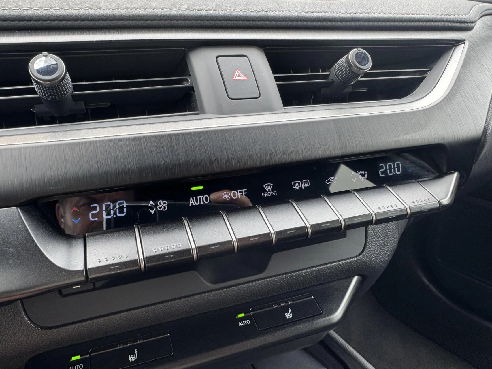 Hoofdafbeelding Lexus UX