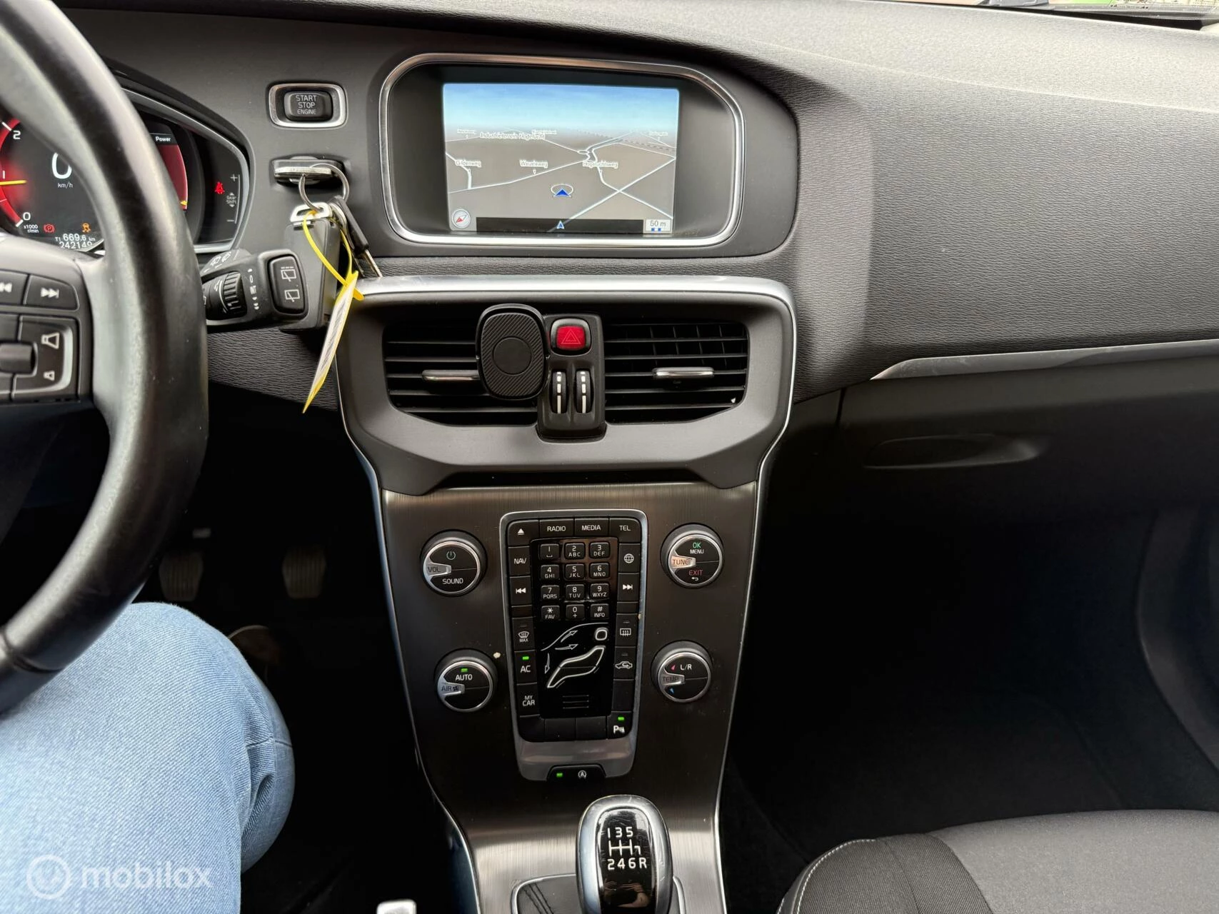 Hoofdafbeelding Volvo V40