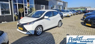 Toyota Aygo 1.0 VVT-i x-play AIRCO / CAMERA / GEEN AFLEVERKOSTEN APK FEBR 2027