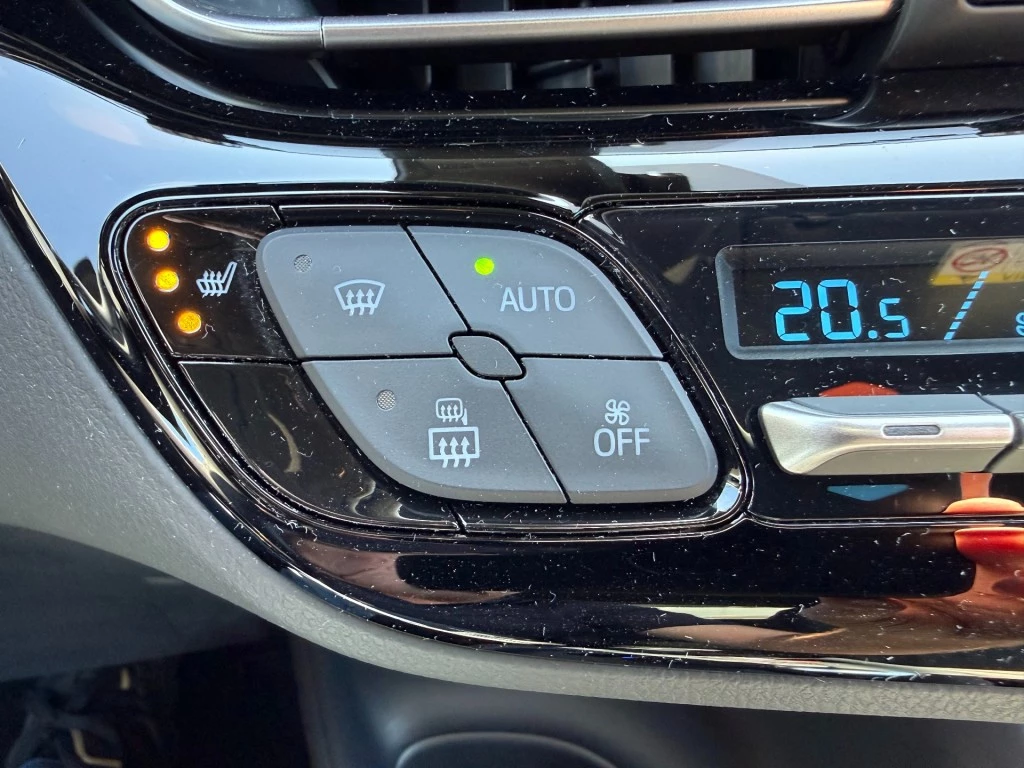 Hoofdafbeelding Toyota C-HR