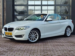BMW 2 Serie Cabrio 220i Centennial High Executive | Automaat | Leder | Xenon | Windscherm | Stoelverwarming | PDC |