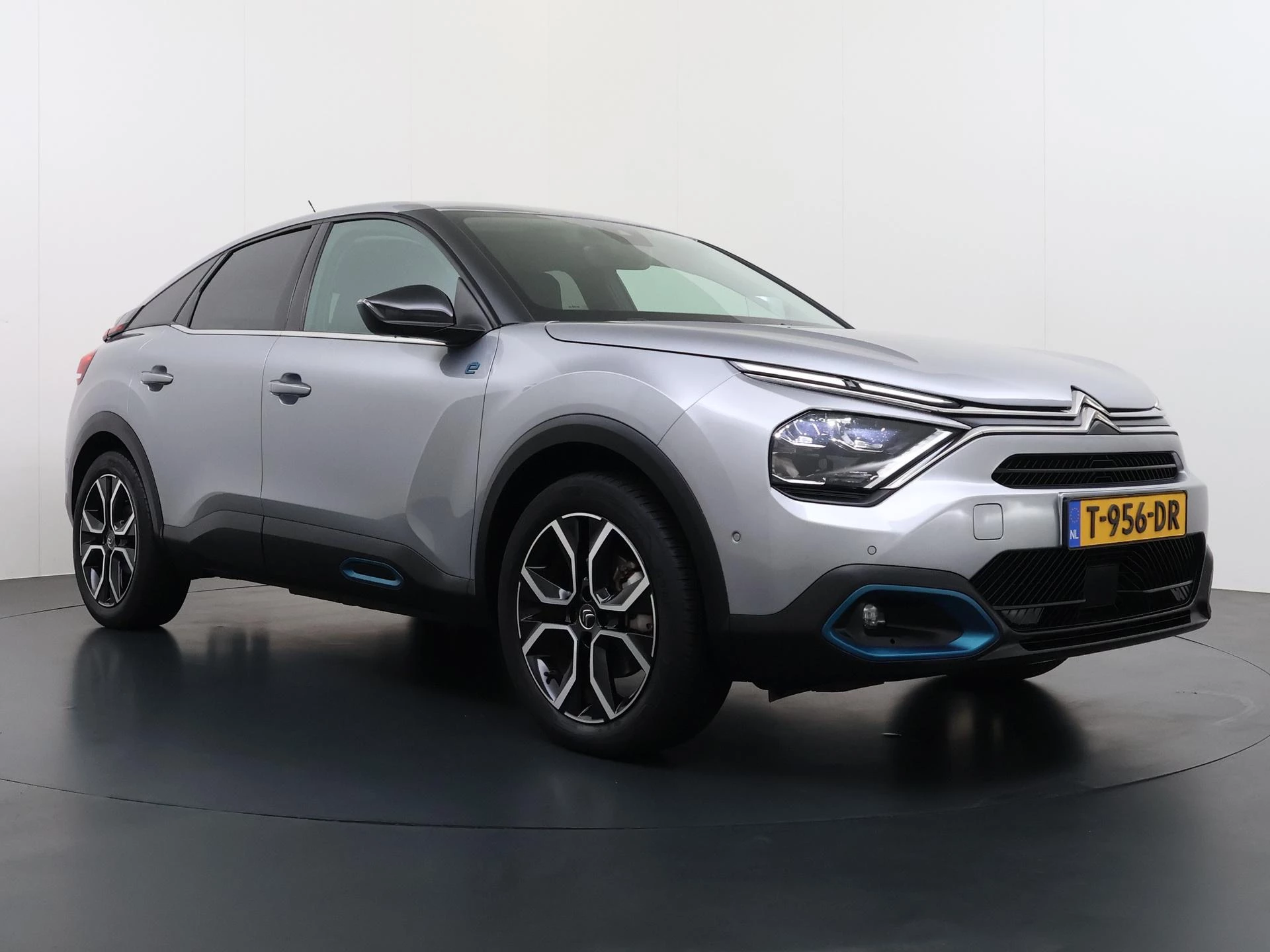 Hoofdafbeelding Citroën ë-C4