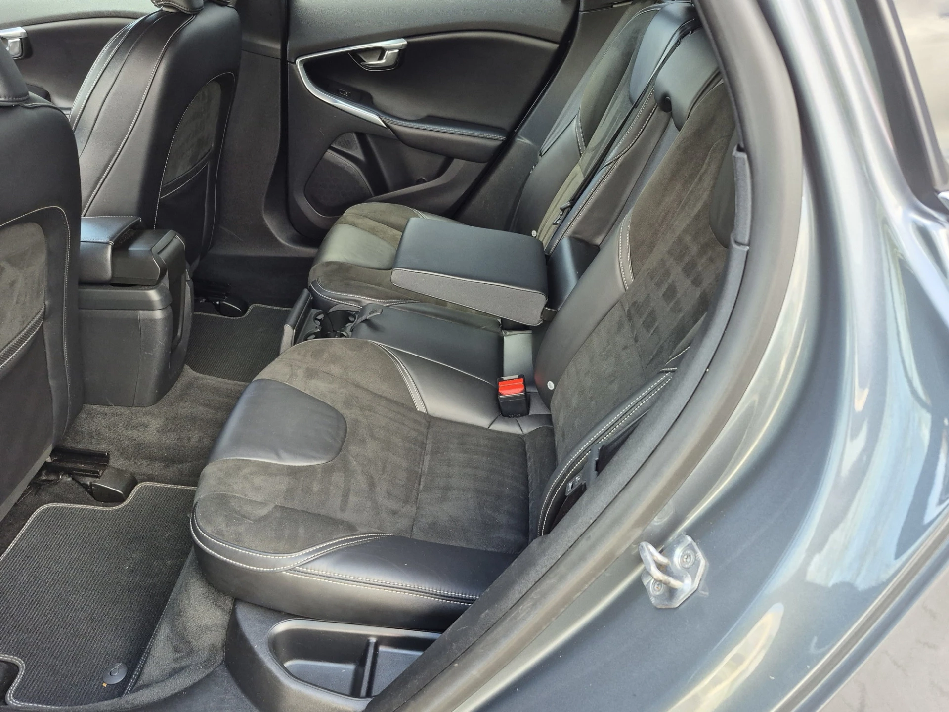 Hoofdafbeelding Volvo V40