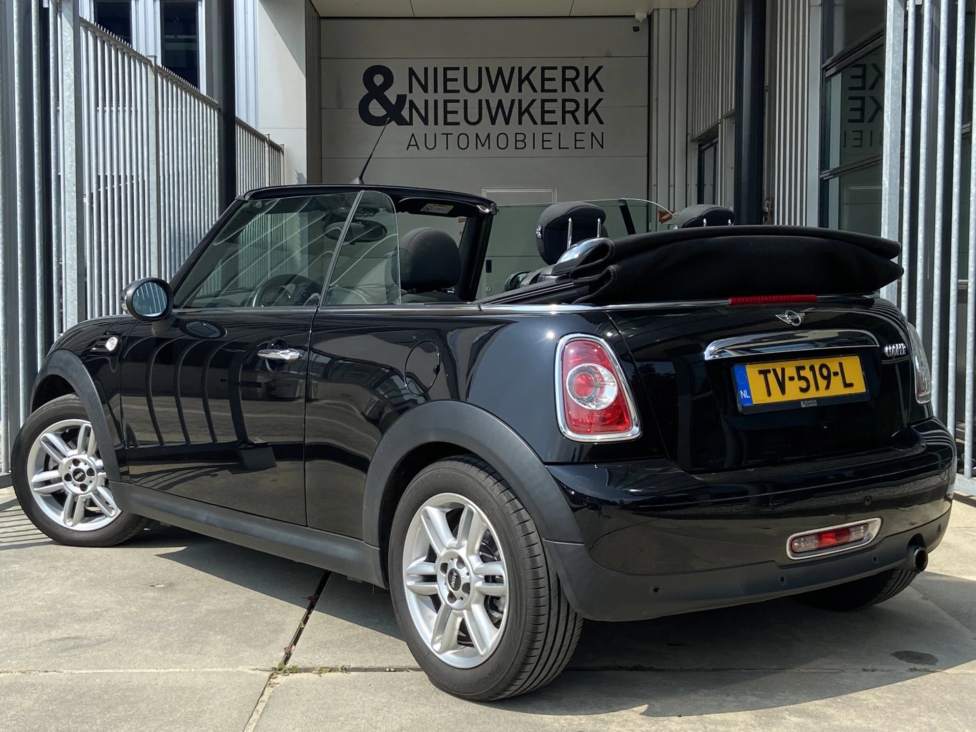 Hoofdafbeelding MINI Cooper Cabrio