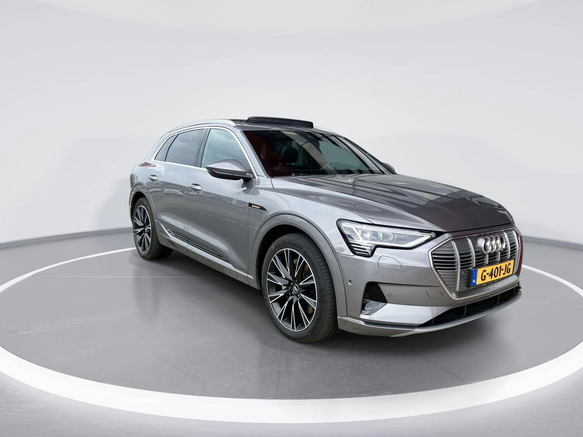 Hoofdafbeelding Audi e-tron