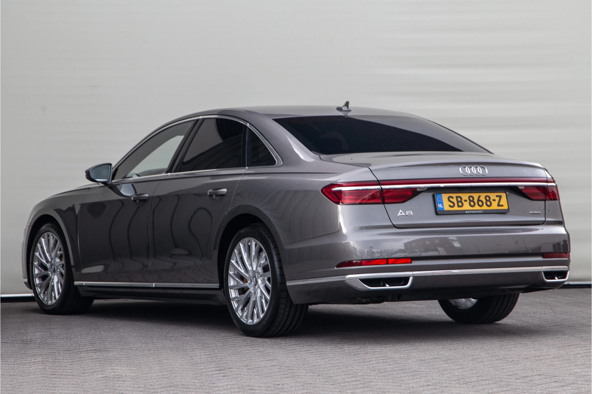 Hoofdafbeelding Audi A8