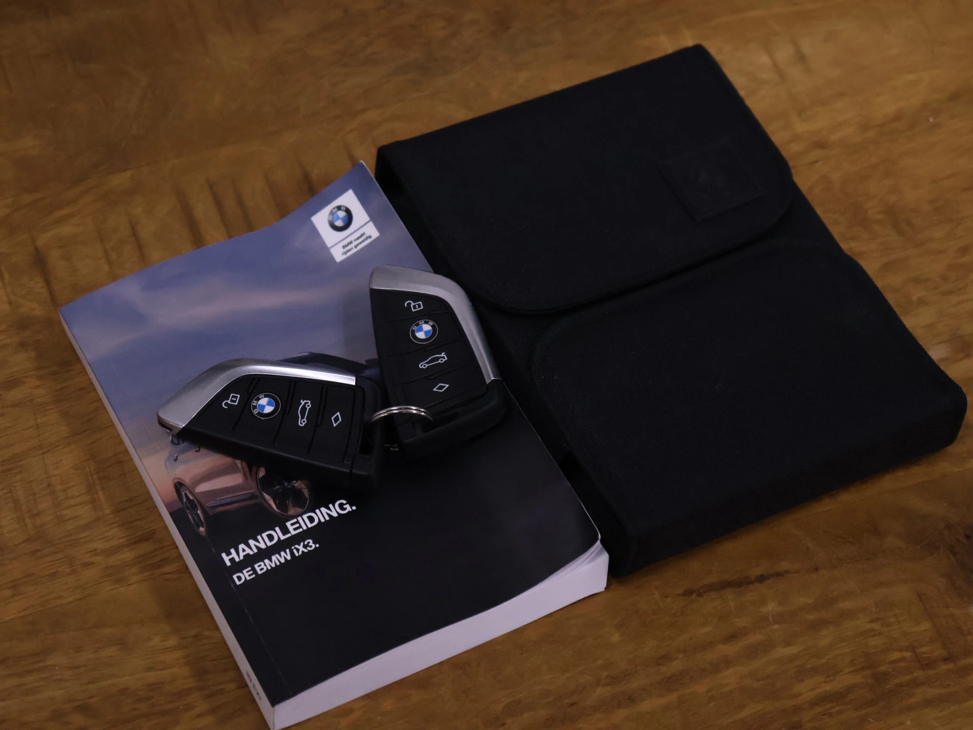 Hoofdafbeelding BMW iX3