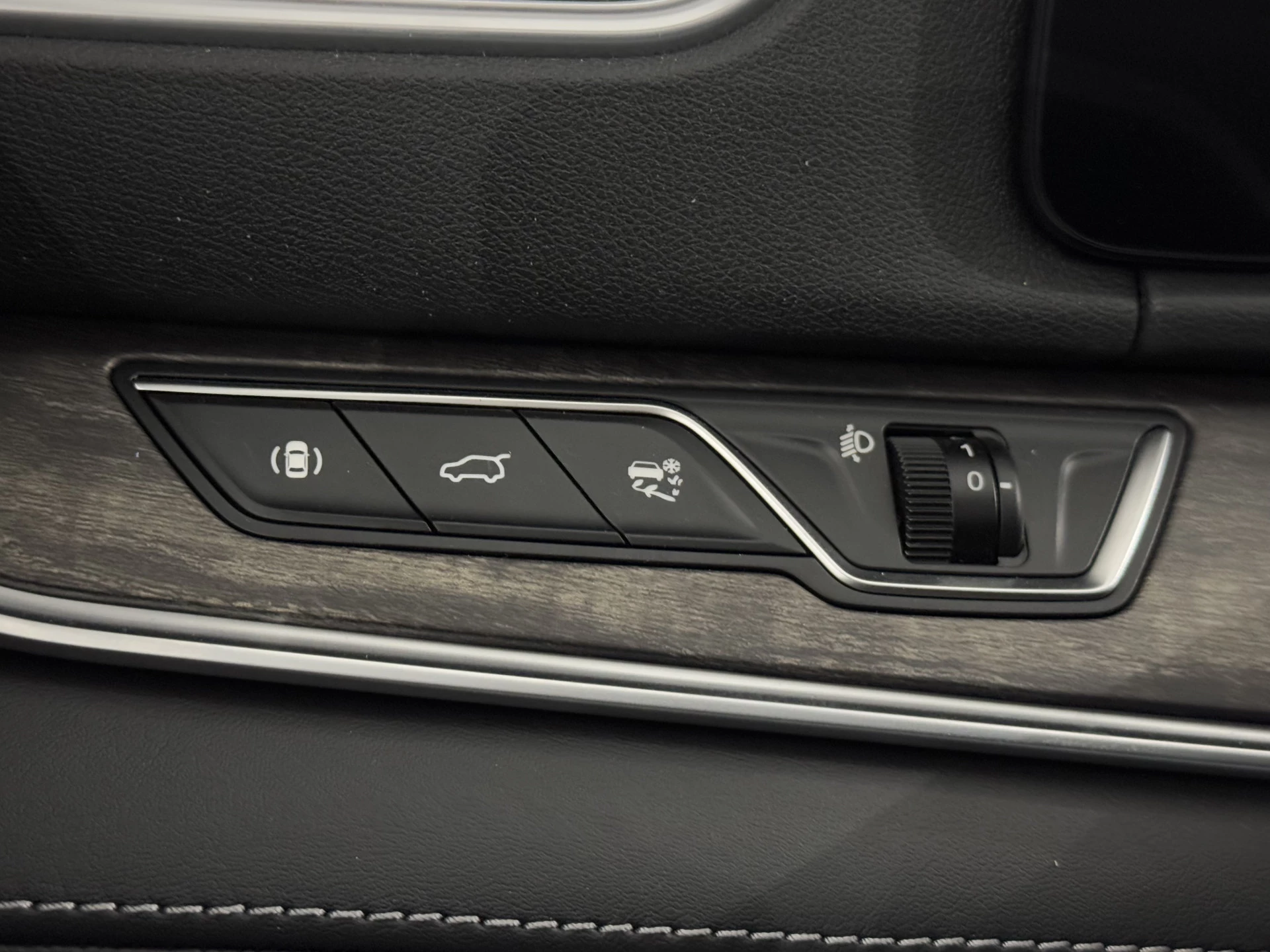 Hoofdafbeelding DFSK E5 PHEV