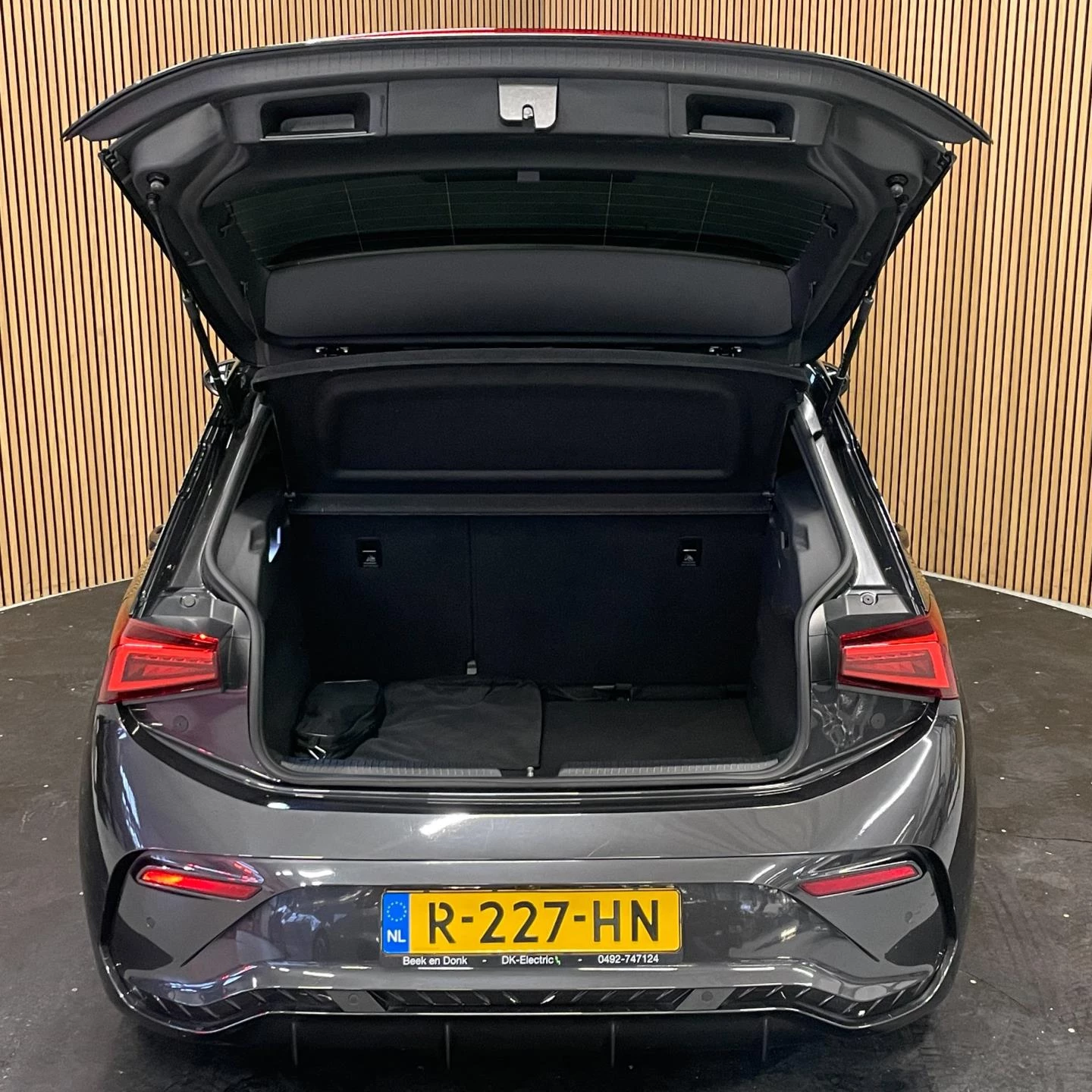 Hoofdafbeelding CUPRA Born