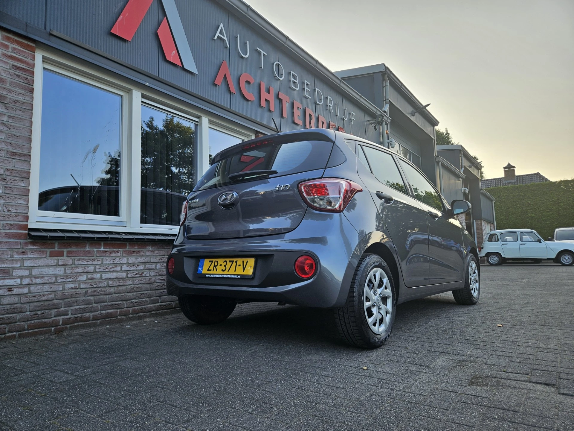 Hoofdafbeelding Hyundai i10
