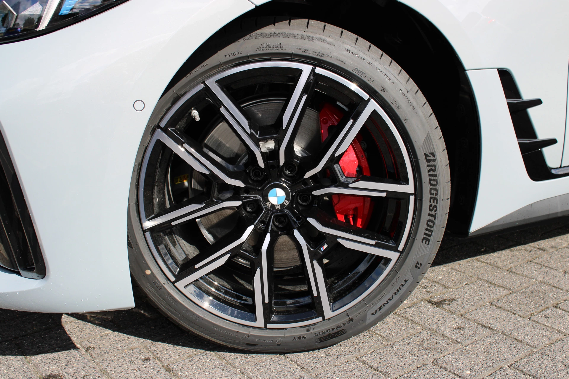 Hoofdafbeelding BMW i4