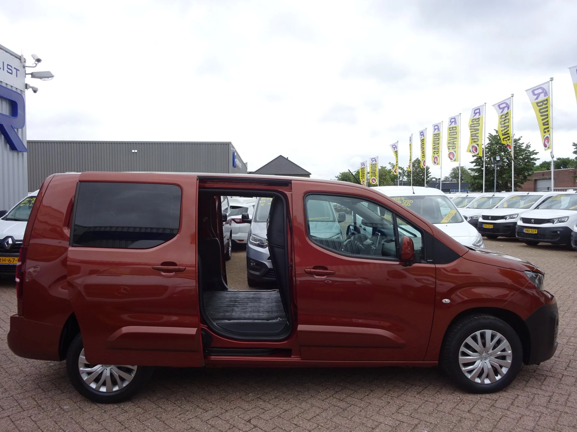 Hoofdafbeelding Peugeot Partner