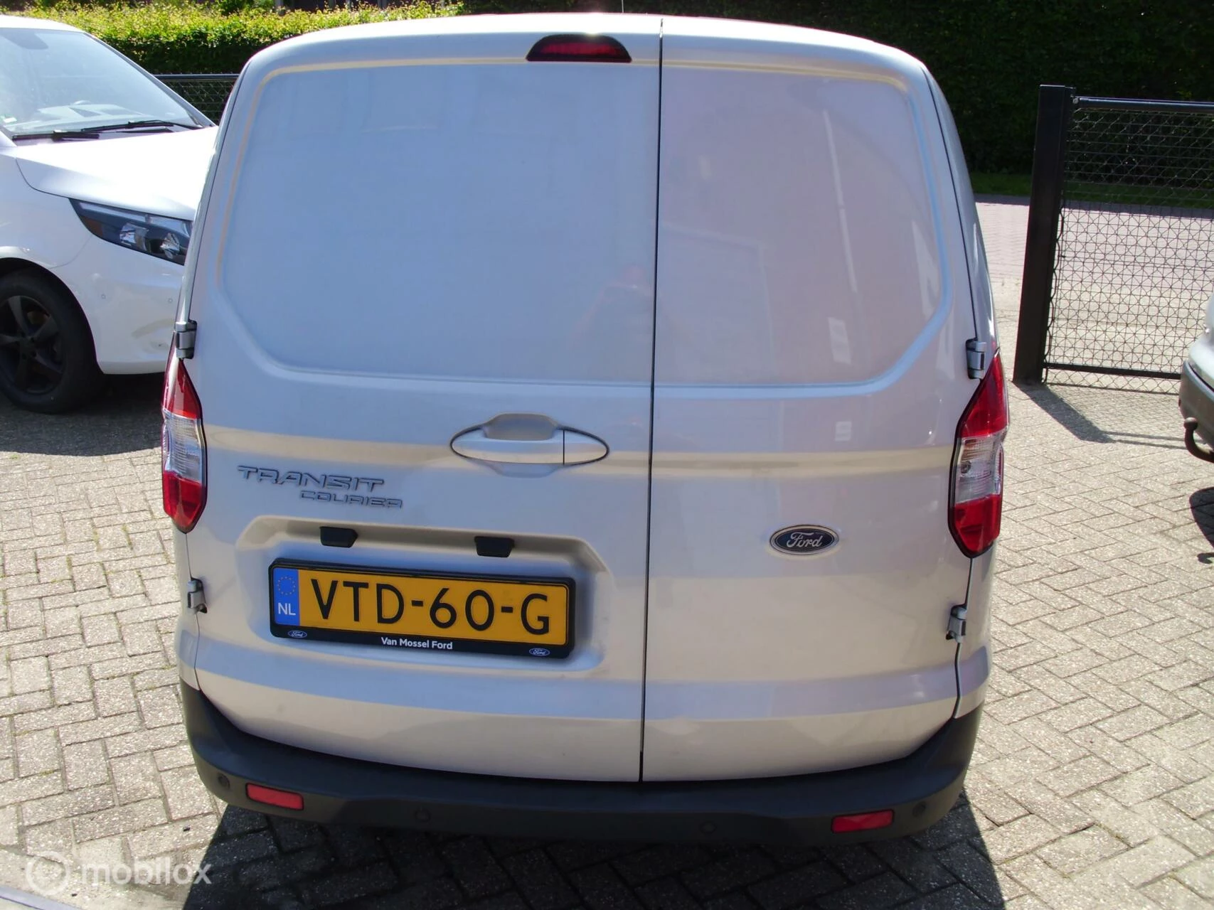 Hoofdafbeelding Ford Transit Courier