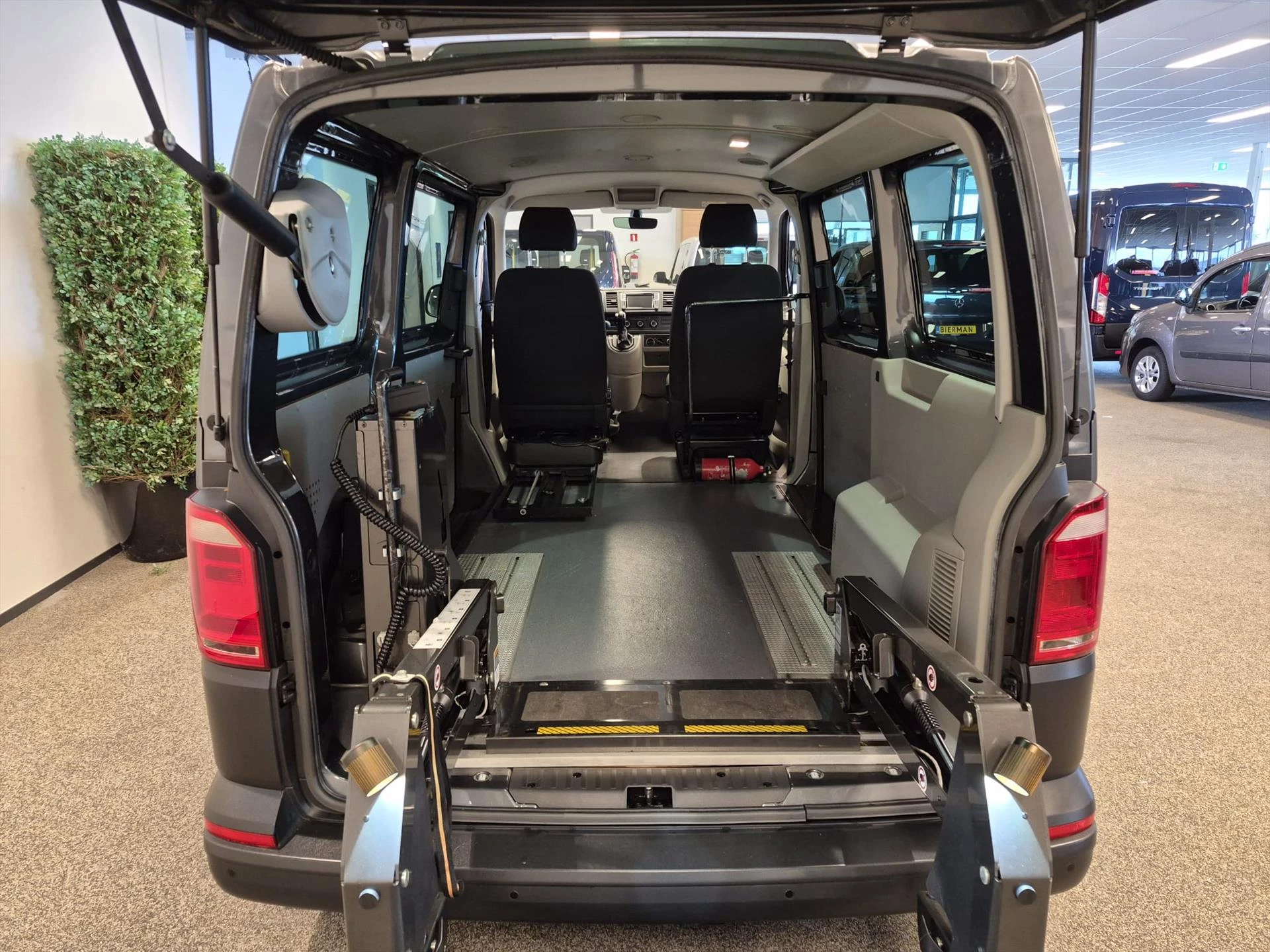 Hoofdafbeelding Volkswagen Transporter