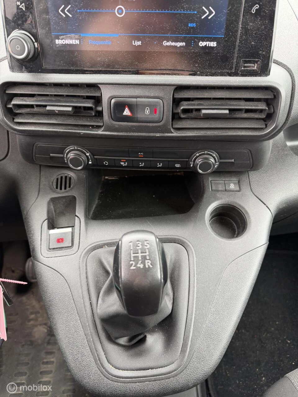 Hoofdafbeelding Peugeot Partner