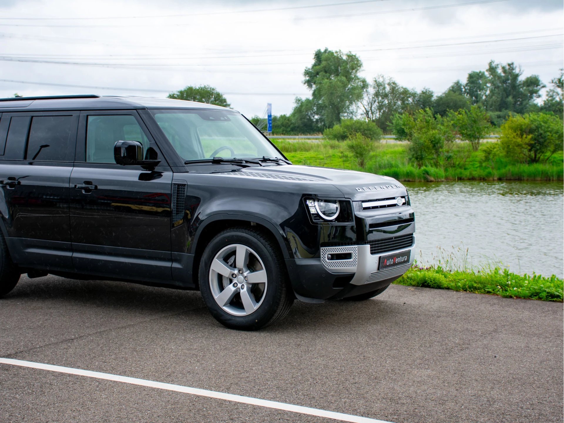 Hoofdafbeelding Land Rover Defender