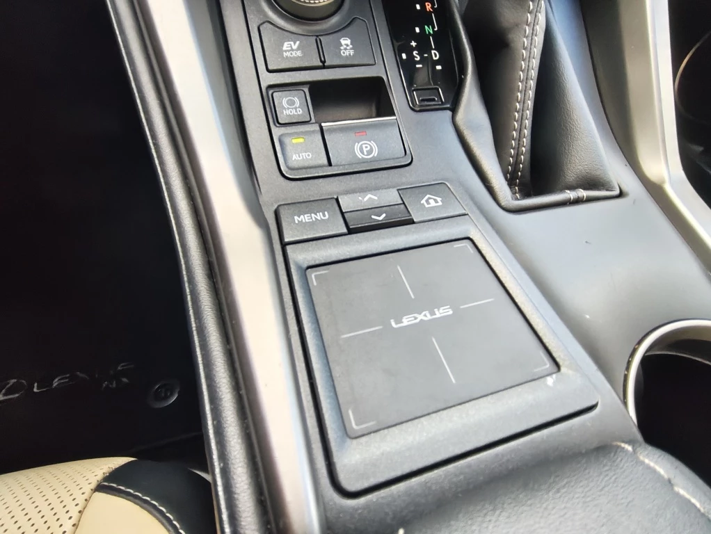 Hoofdafbeelding Lexus NX