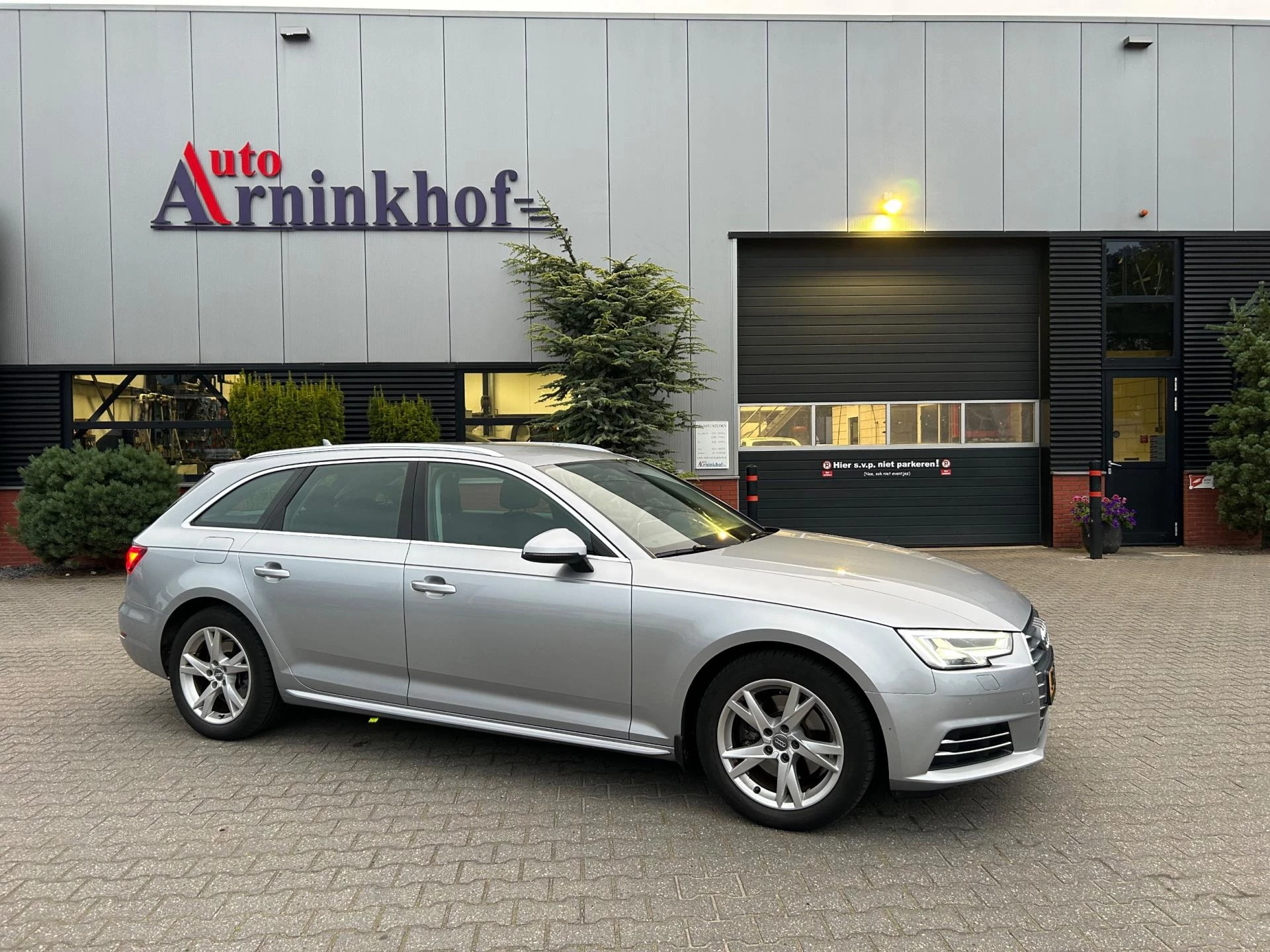 Hoofdafbeelding Audi A4
