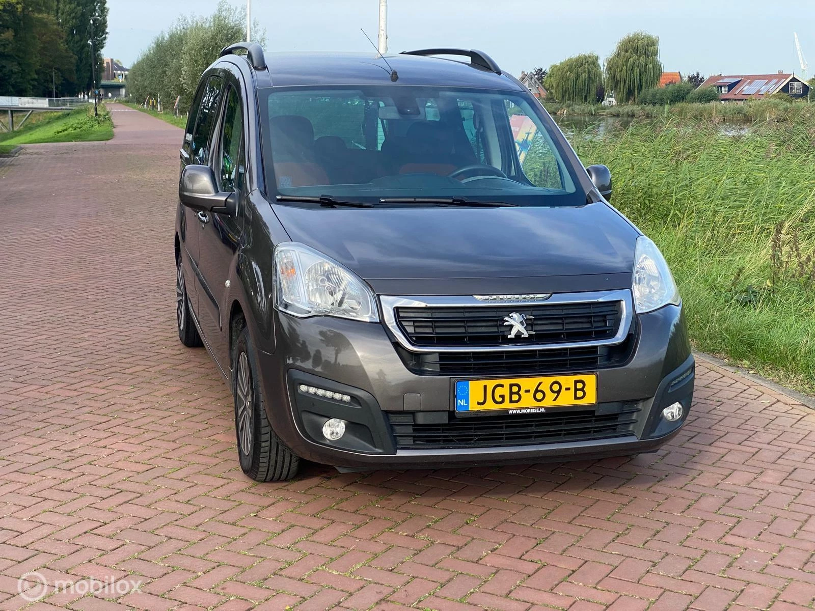 Hoofdafbeelding Peugeot Partner