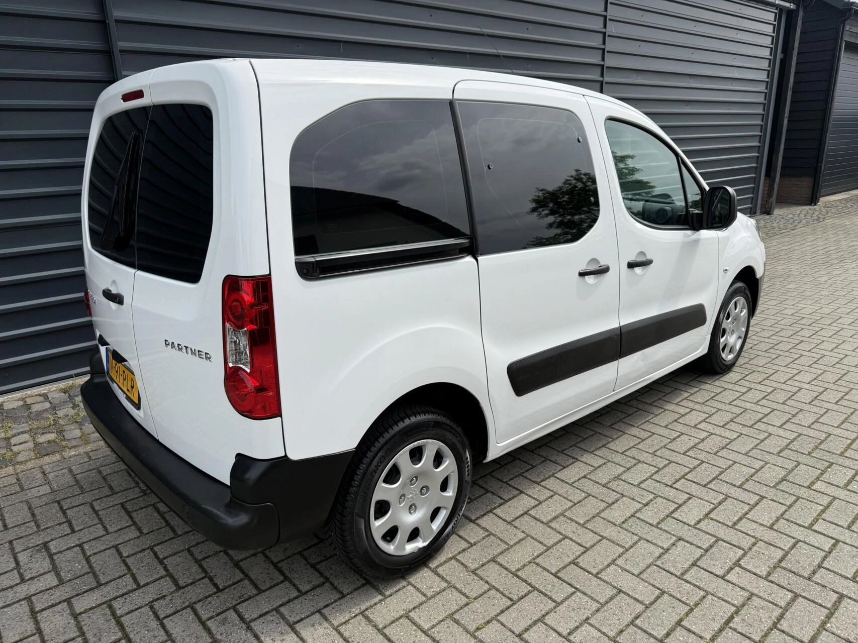Hoofdafbeelding Peugeot Partner
