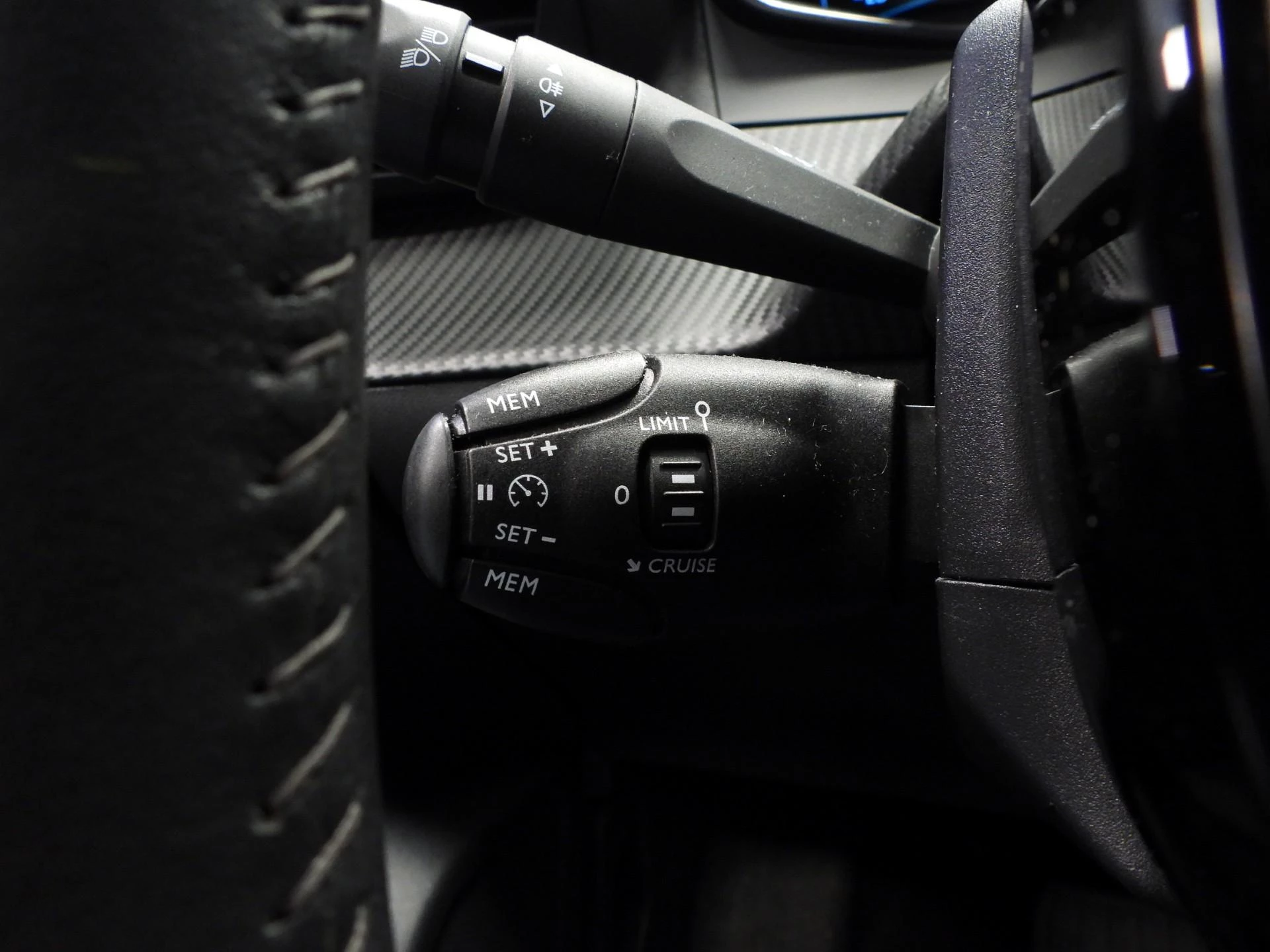 Hoofdafbeelding Peugeot e-208