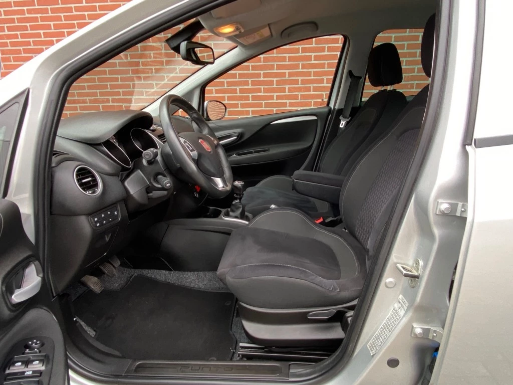 Hoofdafbeelding Fiat Punto