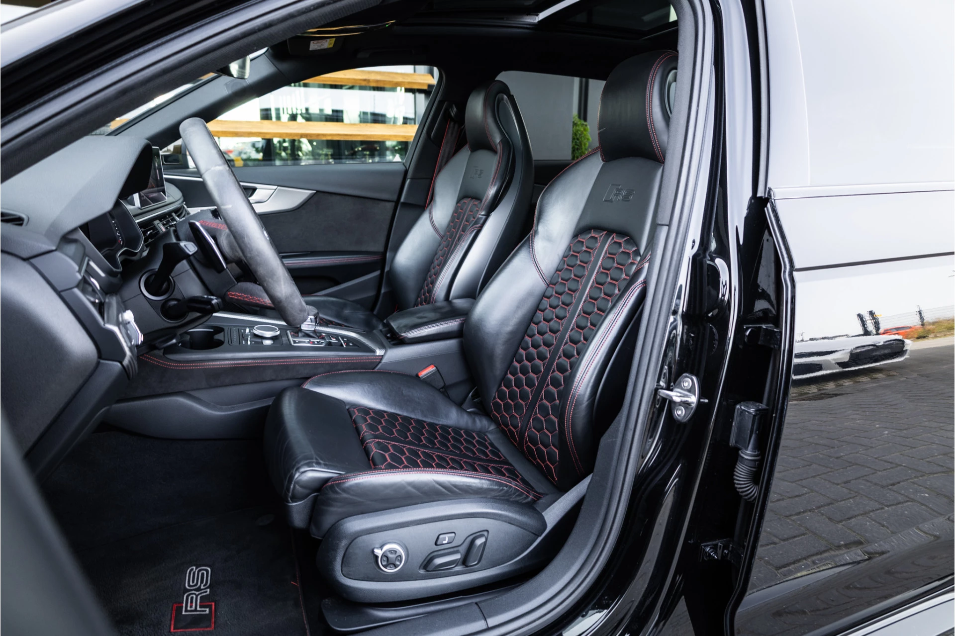 Hoofdafbeelding Audi RS4