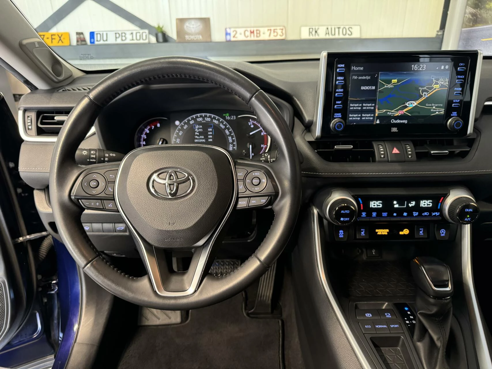 Hoofdafbeelding Toyota RAV4