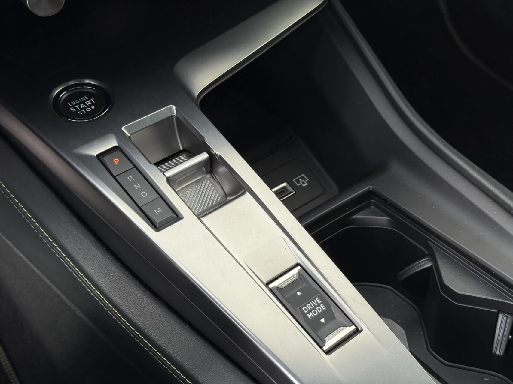 Hoofdafbeelding Peugeot 408