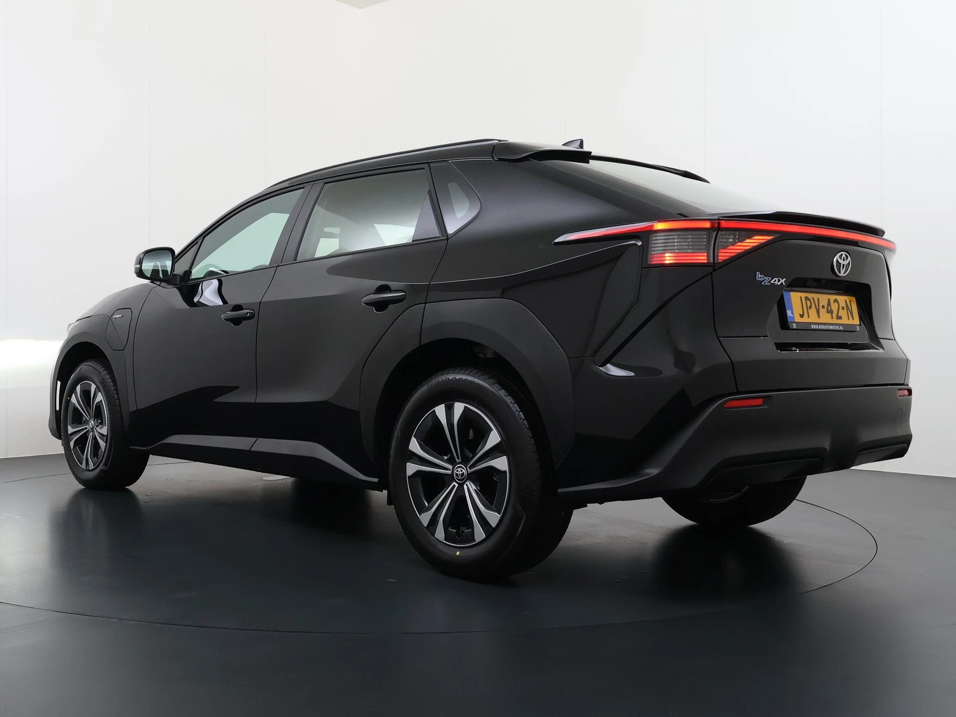 Hoofdafbeelding Toyota bZ4X