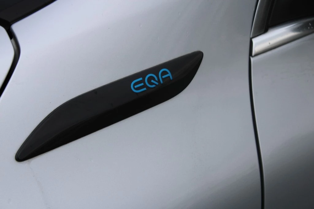 Hoofdafbeelding Mercedes-Benz EQA