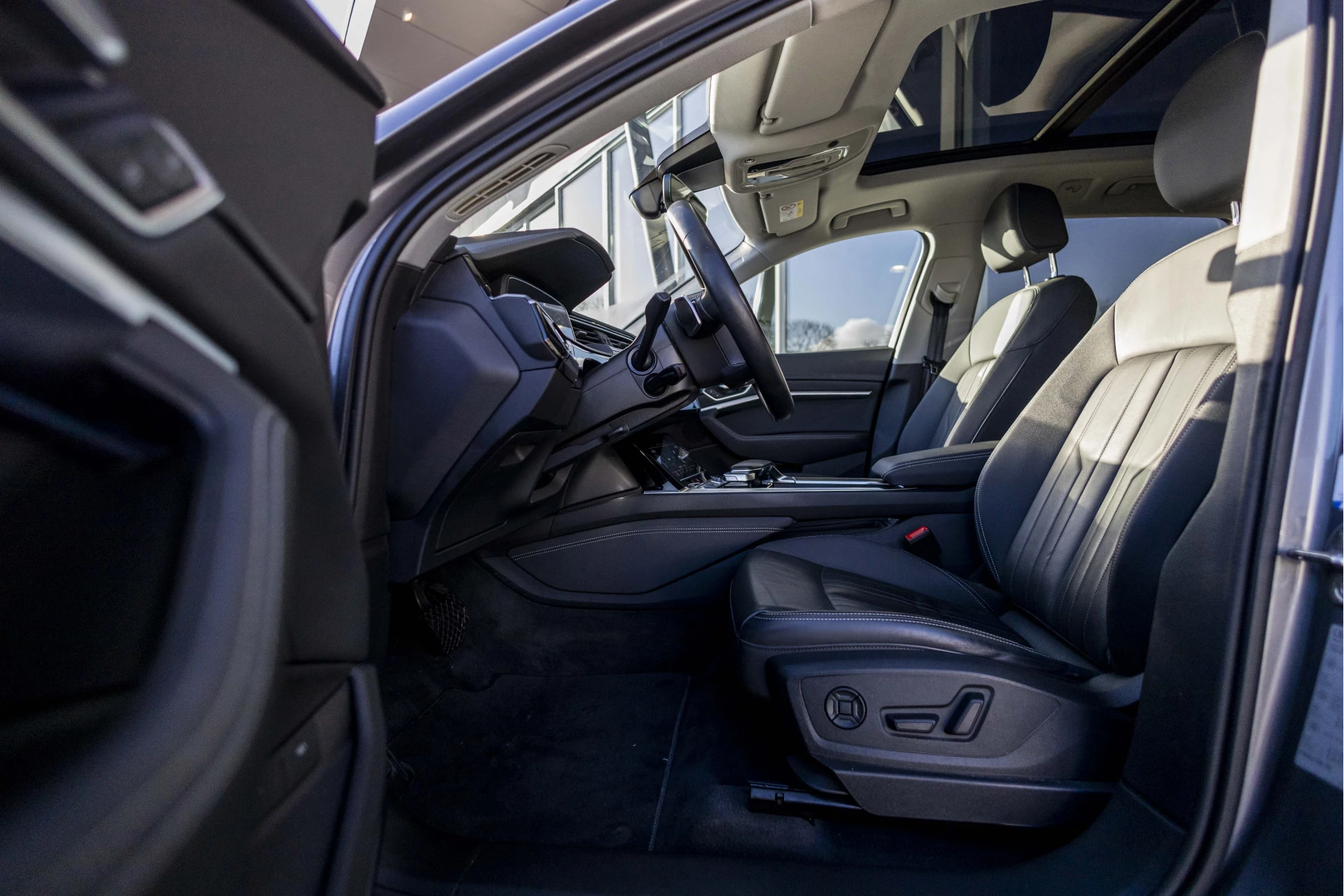 Hoofdafbeelding Audi e-tron