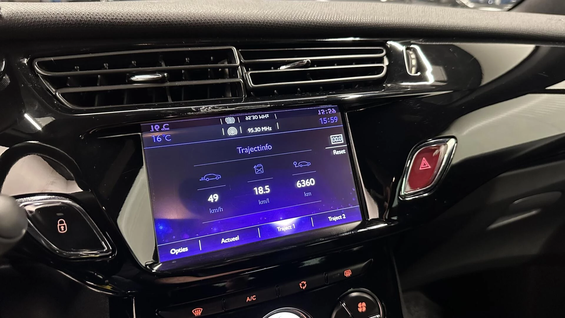 Hoofdafbeelding DS DS 3