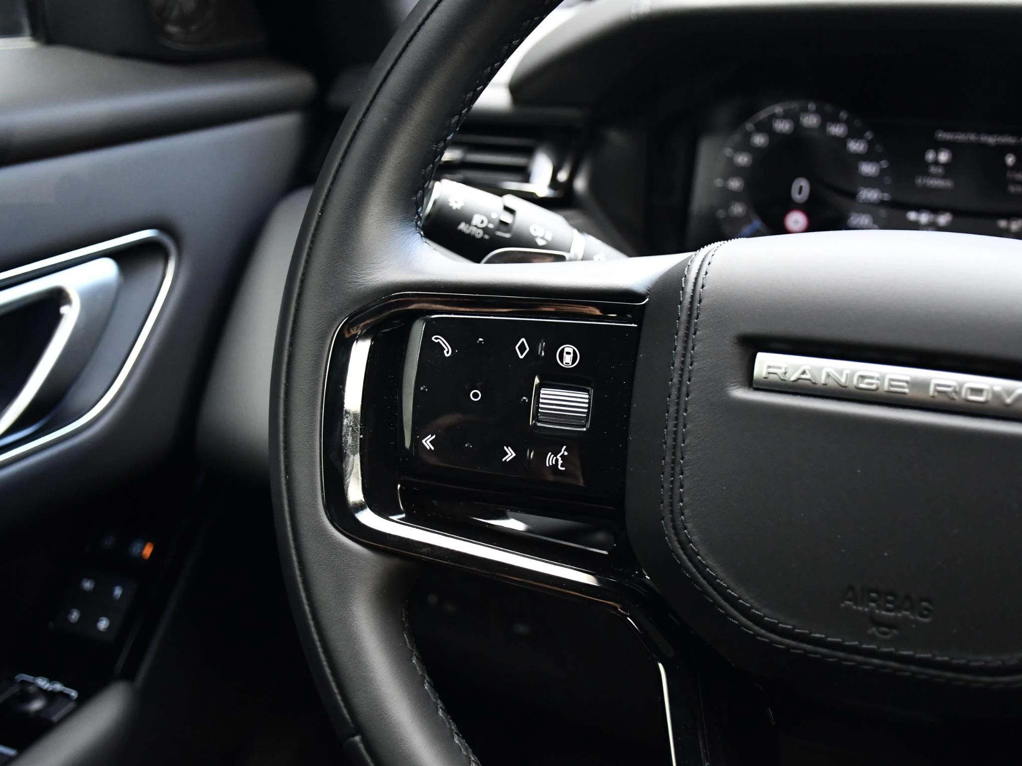 Hoofdafbeelding Land Rover Range Rover Velar