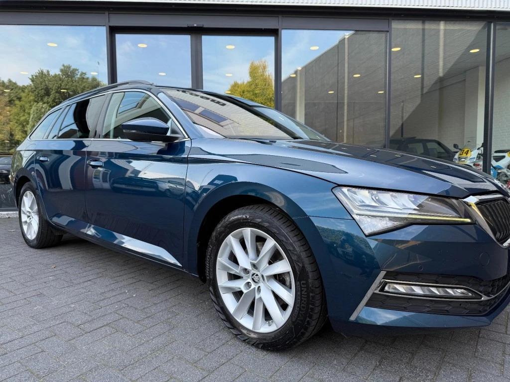 Hoofdafbeelding Škoda Superb