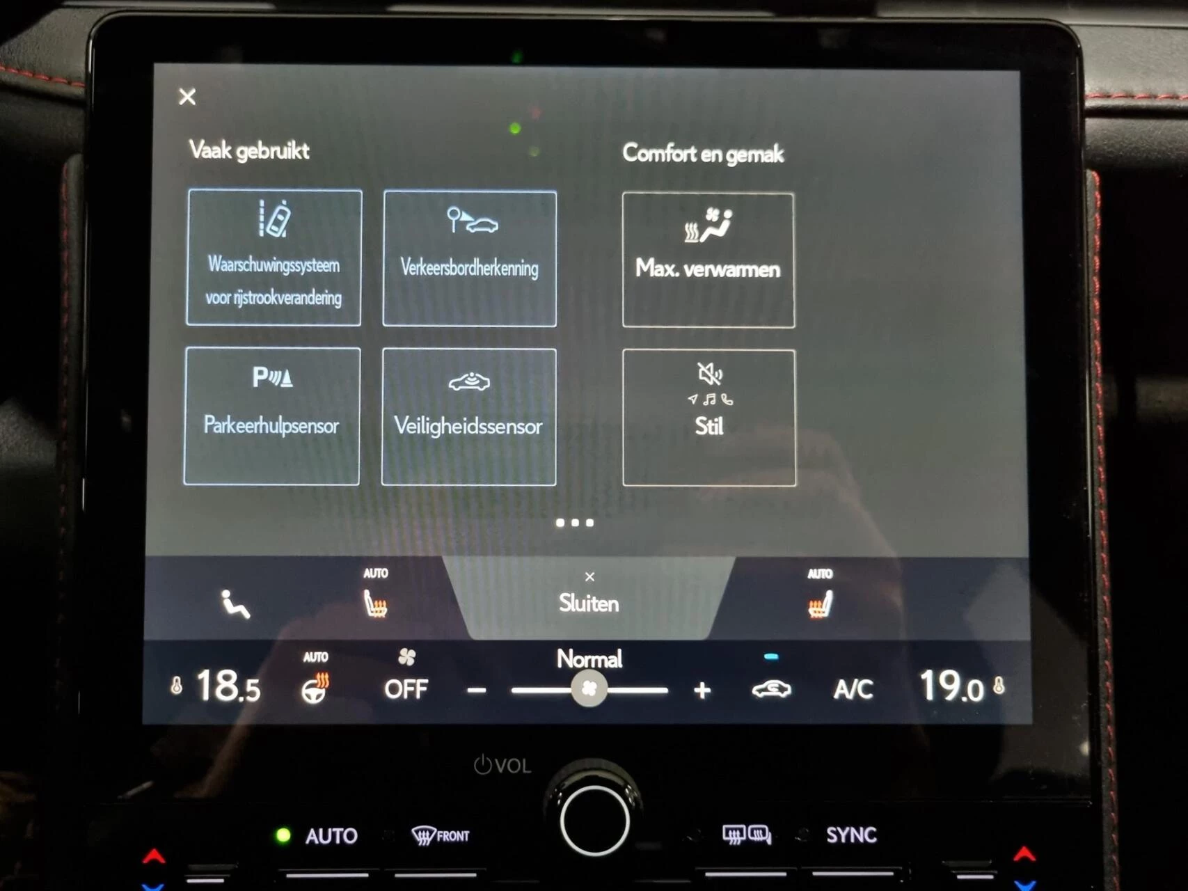 Hoofdafbeelding Lexus LBX