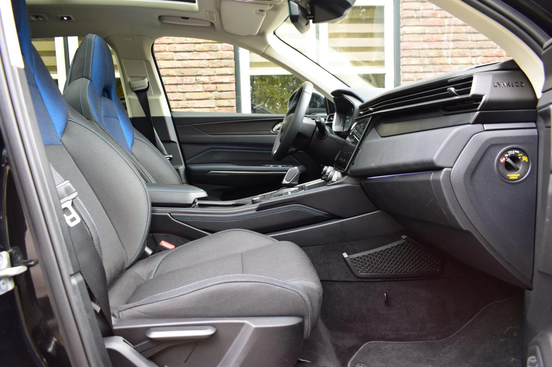 Hoofdafbeelding Lynk & Co 01