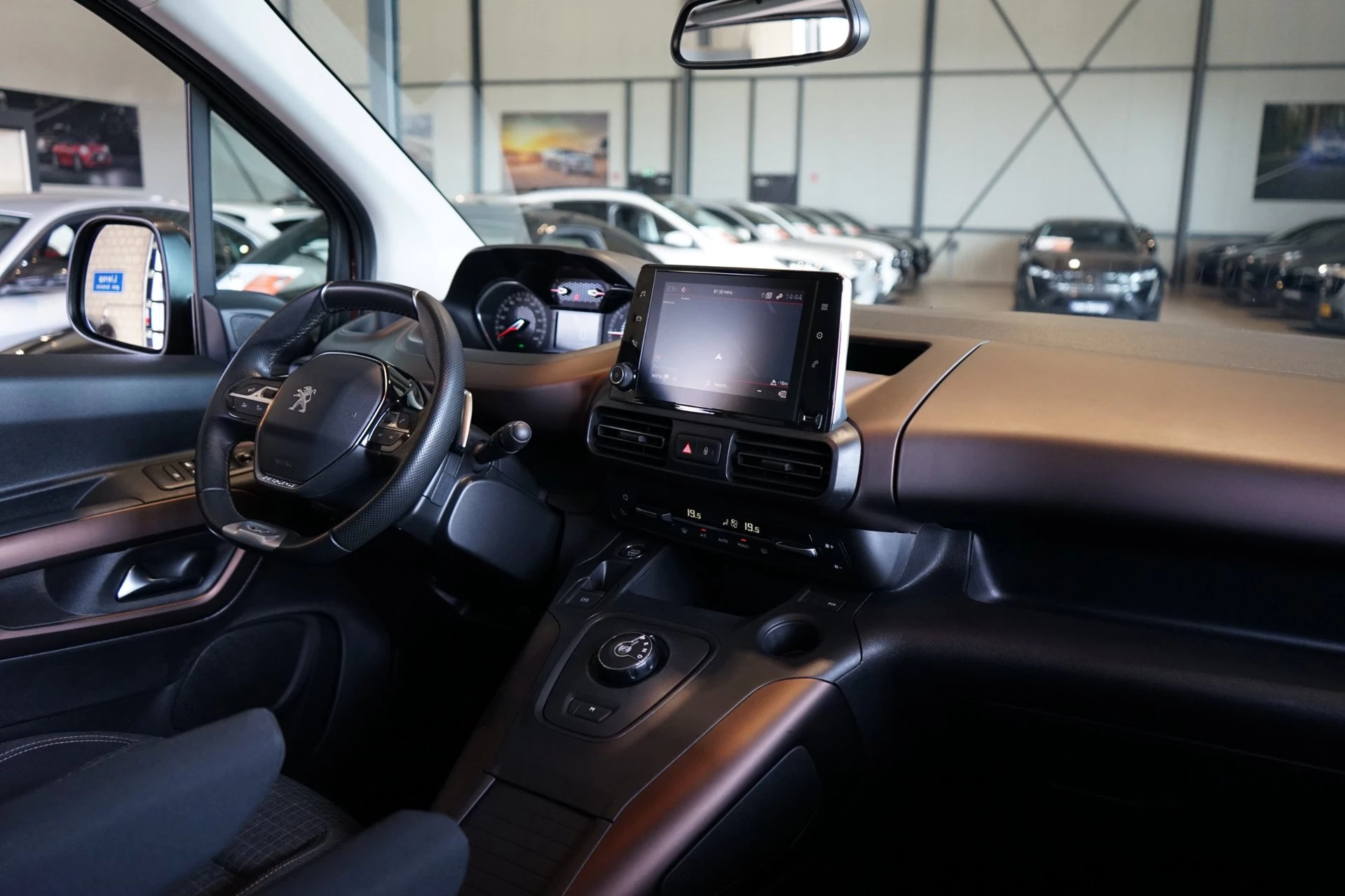 Hoofdafbeelding Peugeot Rifter