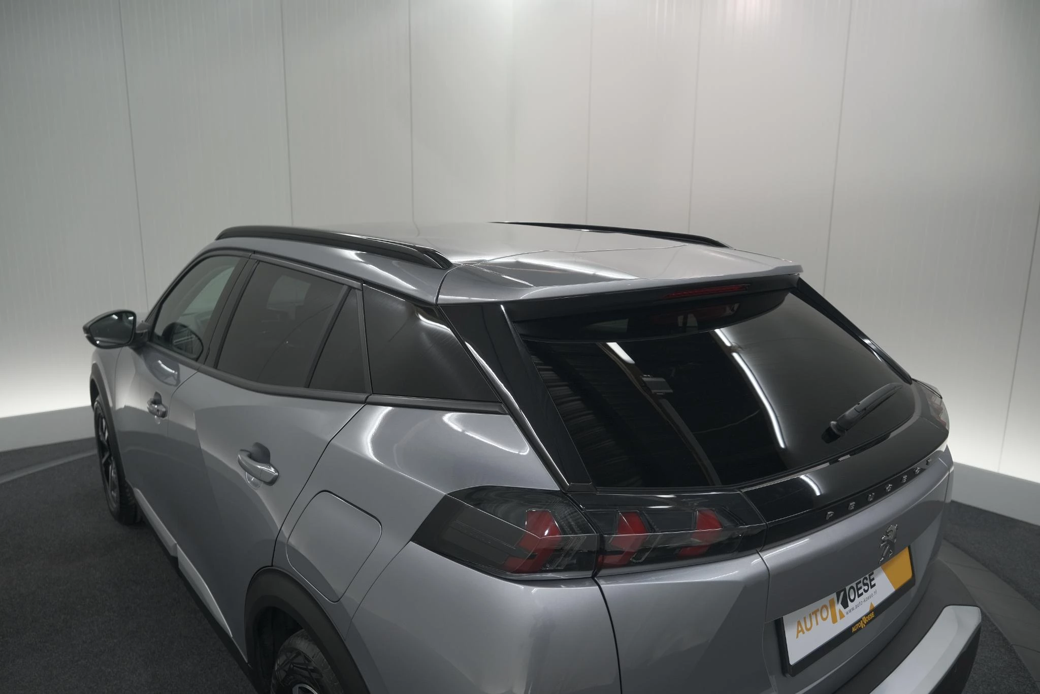 Hoofdafbeelding Peugeot e-2008