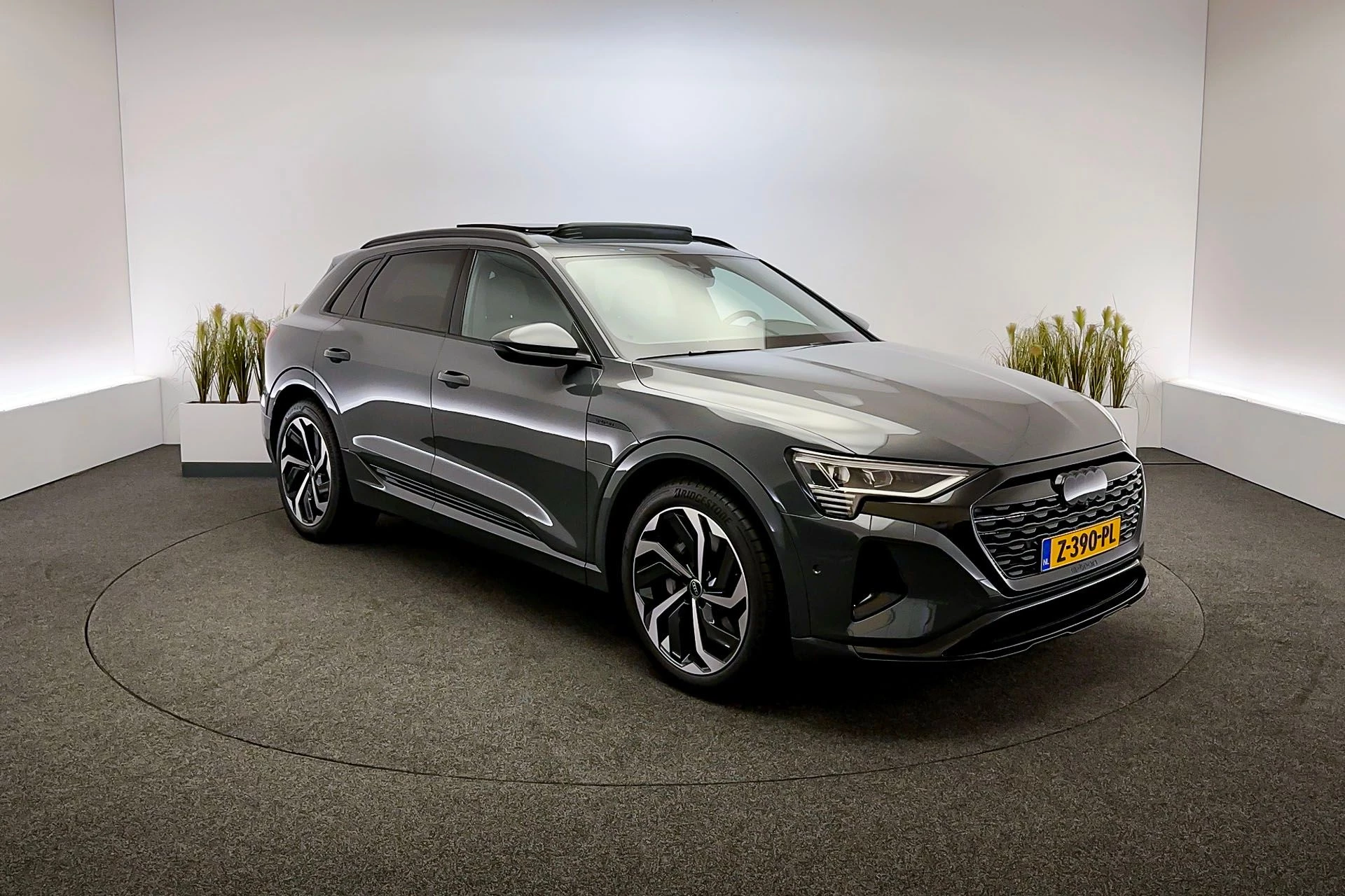 Hoofdafbeelding Audi Q8 e-tron