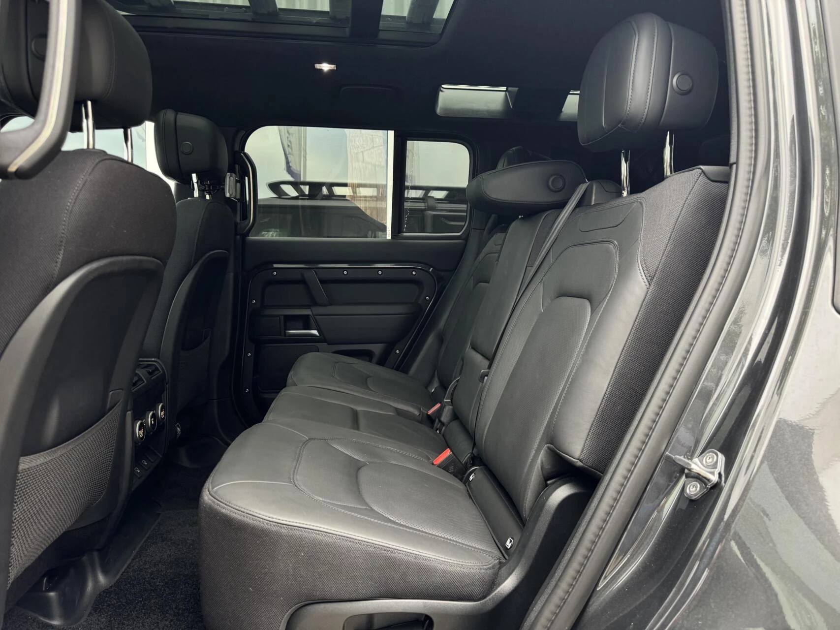 Hoofdafbeelding Land Rover Defender