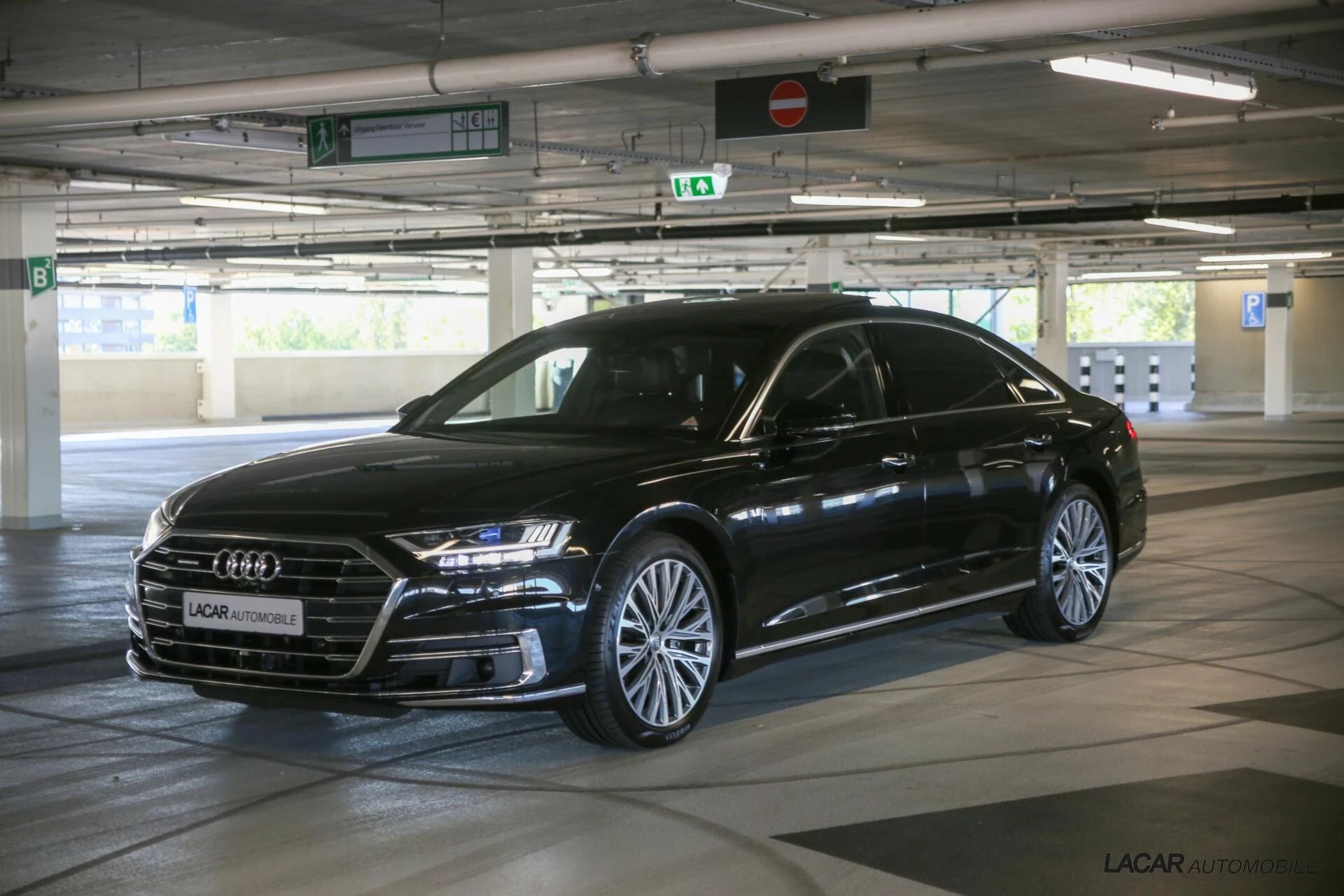 Hoofdafbeelding Audi A8