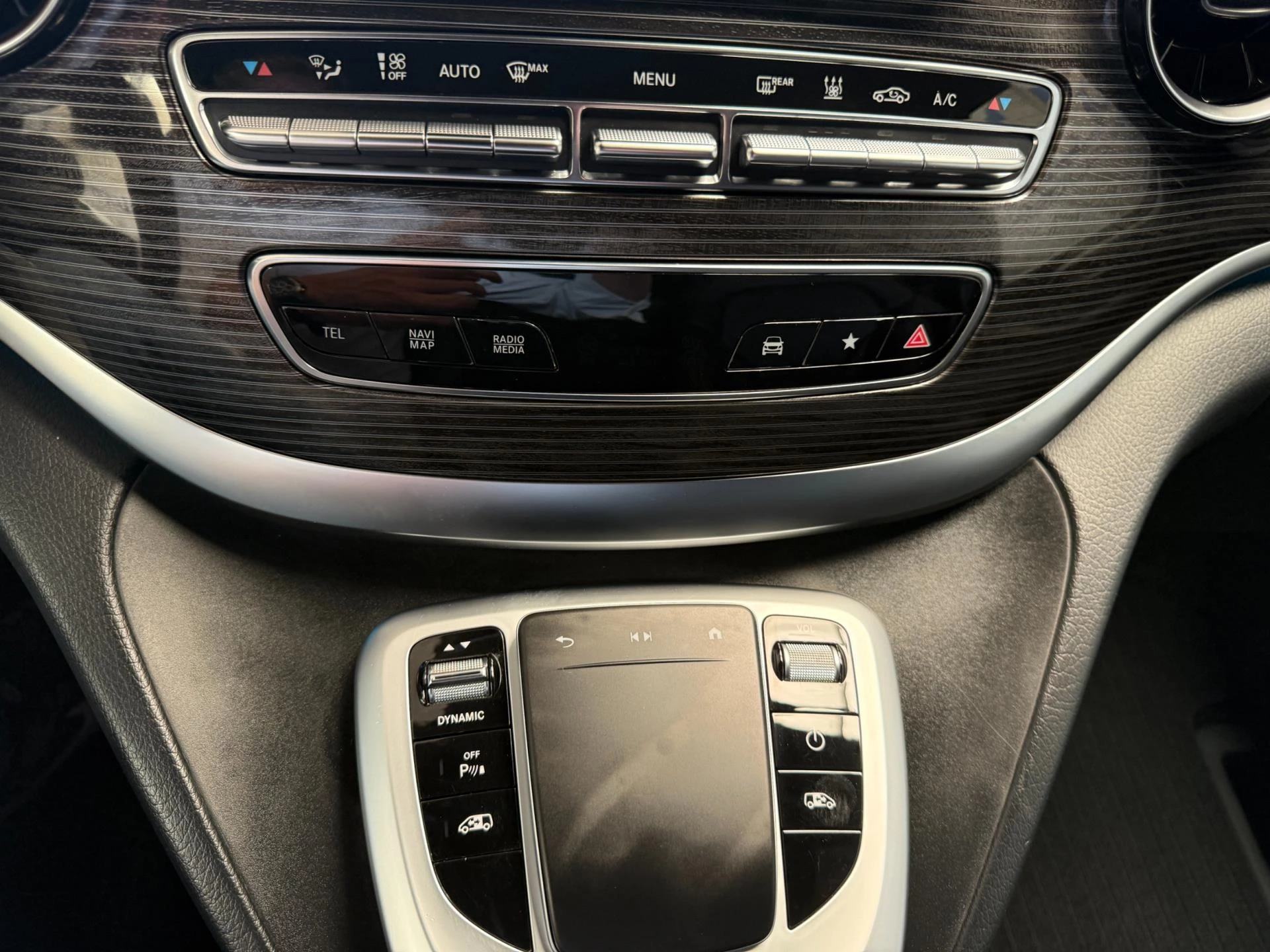 Hoofdafbeelding Mercedes-Benz EQV